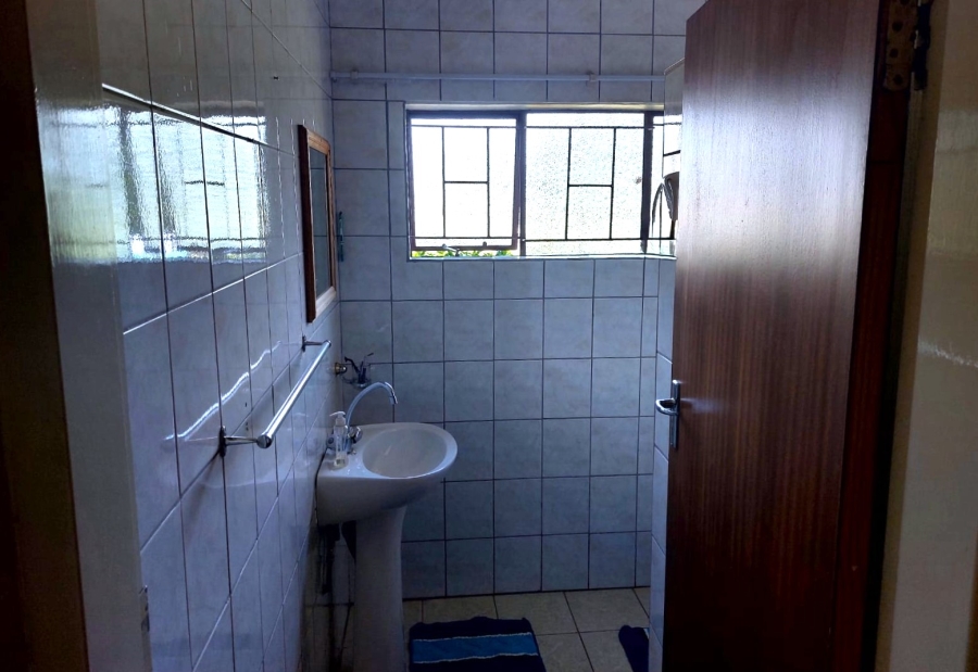 8 Bedroom Property for Sale in Swartruggens North West